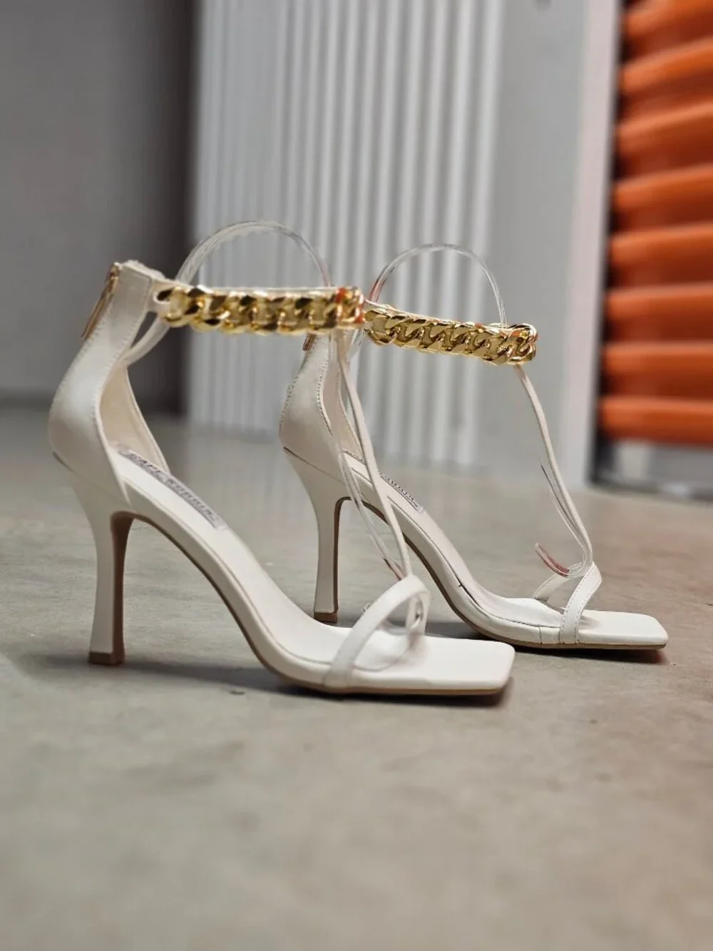 Gold Chain Ankle Strap White High Heel Sandals With Square Toe Stiletto Heel Chi
